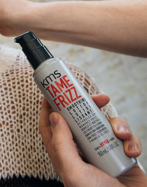 KMS Tamefrizz Smoothing Lotion 150ml KMS Tamefrizz Smoothing Lotion 150ml
